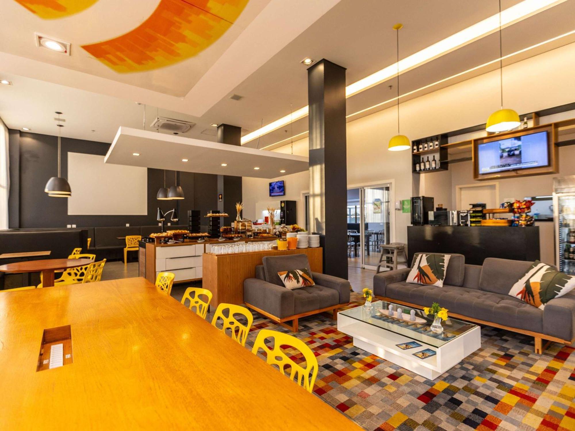 Ibis Styles Boa Vista Hotel Exterior photo